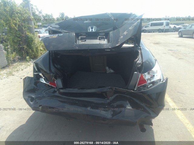 Photo 5 VIN: 1HGCP2F3XAA121525 - HONDA ACCORD SDN 