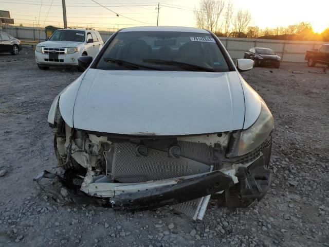 Photo 4 VIN: 1HGCP2F3XAA125252 - HONDA ACCORD 