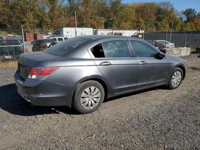 Photo 2 VIN: 1HGCP2F3XAA127549 - HONDA ACCORD LX 