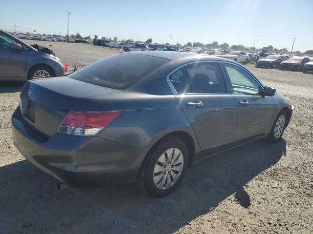 Photo 2 VIN: 1HGCP2F3XAA187119 - HONDA ACCORD LX 