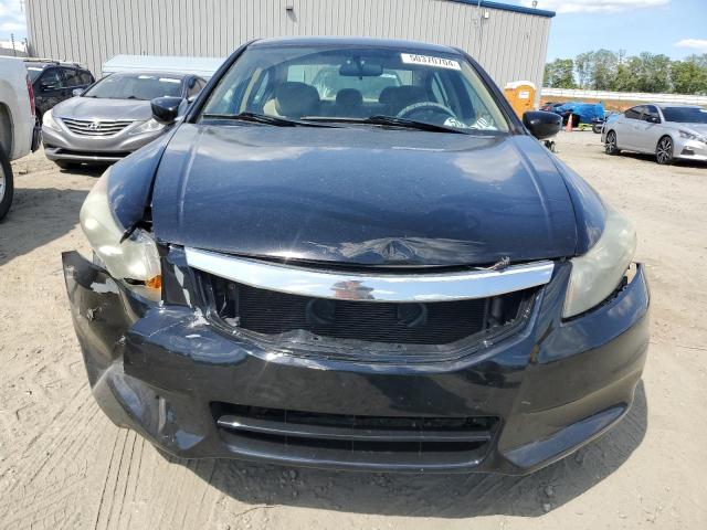 Photo 4 VIN: 1HGCP2F3XBA013665 - HONDA ACCORD LX 