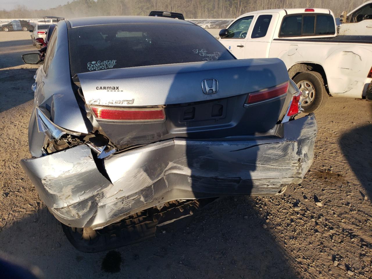 Photo 5 VIN: 1HGCP2F3XBA027646 - HONDA ACCORD 