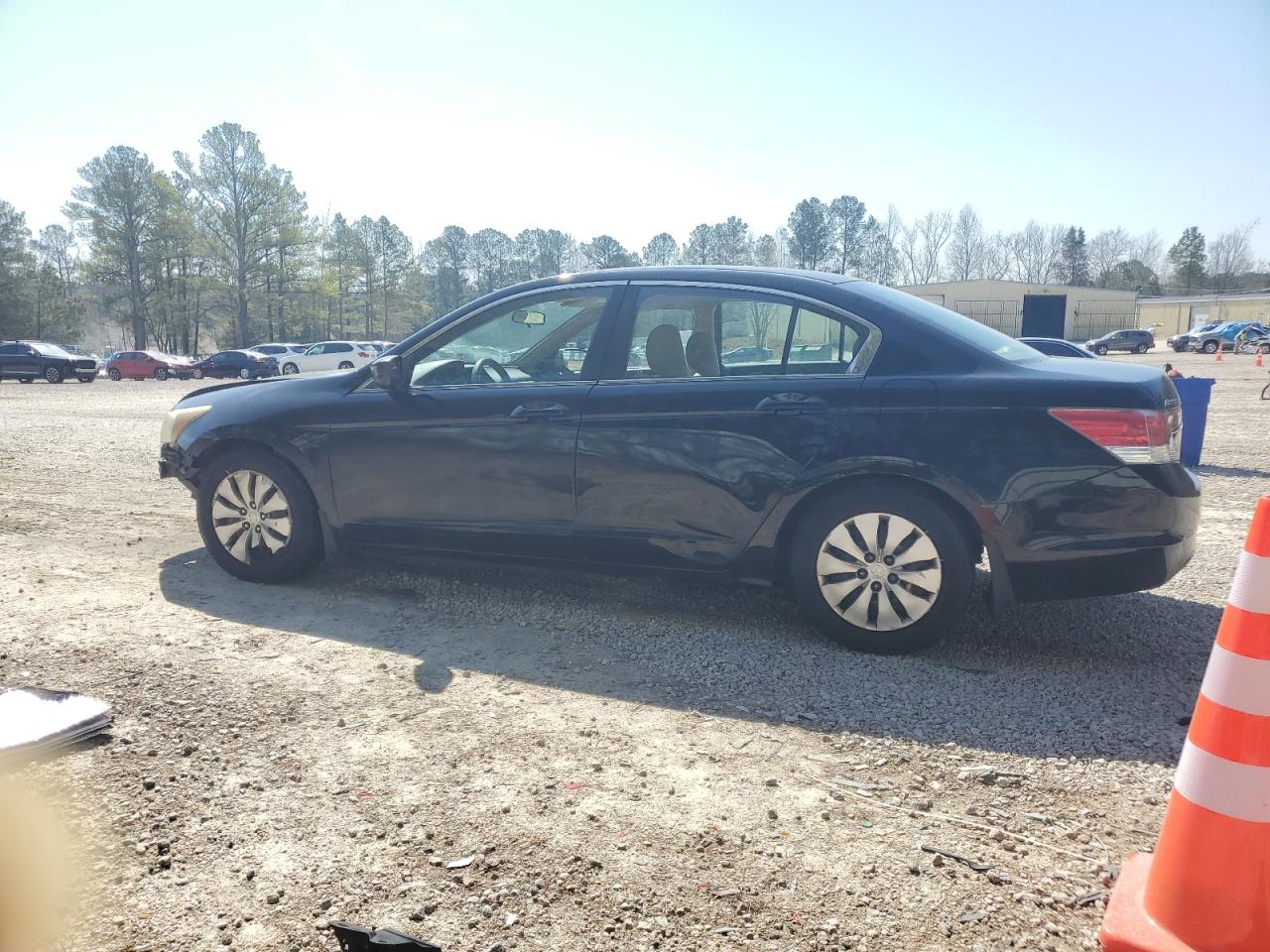 Photo 1 VIN: 1HGCP2F3XBA036203 - HONDA ACCORD 