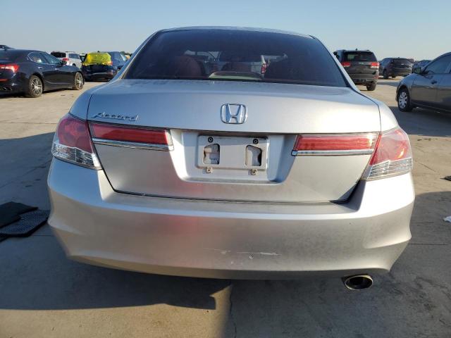 Photo 5 VIN: 1HGCP2F3XBA059352 - HONDA ACCORD 