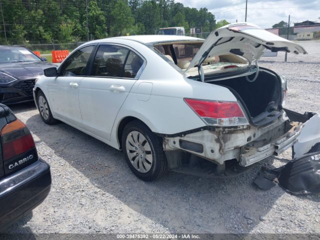 Photo 2 VIN: 1HGCP2F3XBA064020 - HONDA ACCORD 