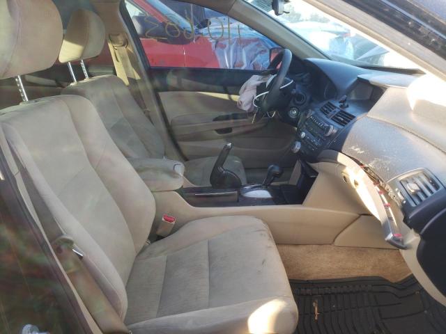 Photo 4 VIN: 1HGCP2F3XBA087572 - HONDA ACCORD LX 