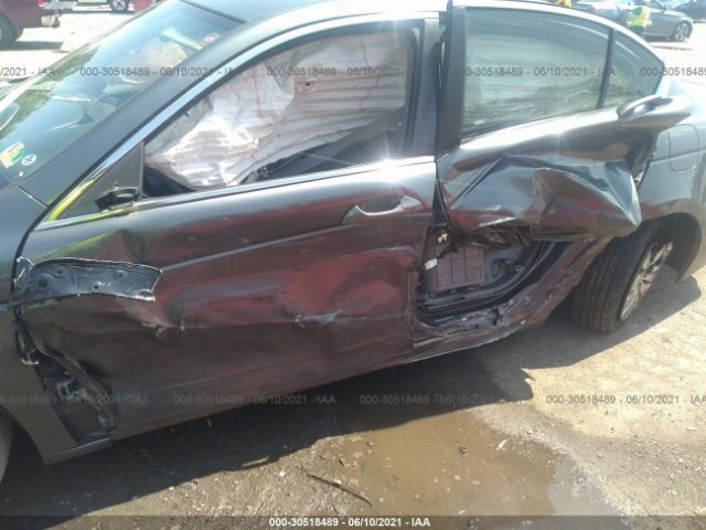 Photo 5 VIN: 1HGCP2F3XBA098281 - HONDA ACCORD SDN 