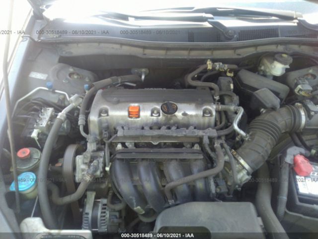 Photo 9 VIN: 1HGCP2F3XBA098281 - HONDA ACCORD SDN 