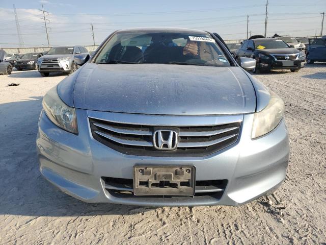 Photo 4 VIN: 1HGCP2F3XBA104015 - HONDA ACCORD LX 