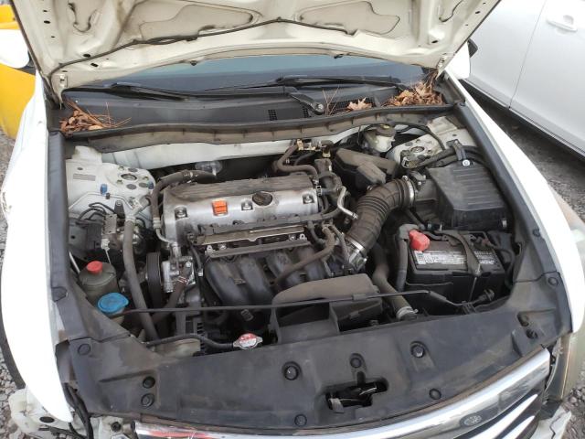 Photo 6 VIN: 1HGCP2F3XBA108100 - HONDA ACCORD LX 