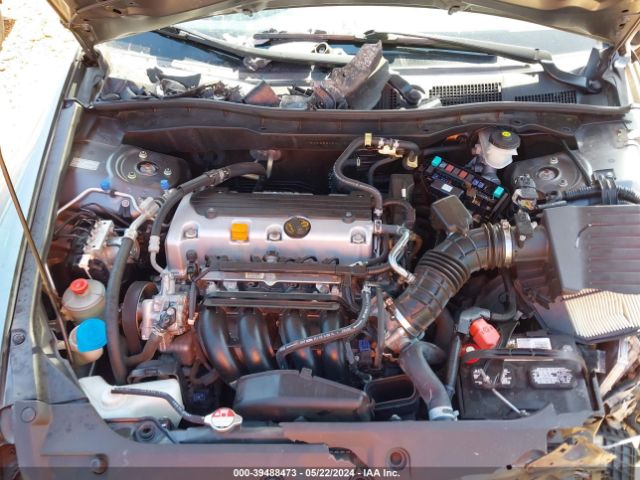 Photo 9 VIN: 1HGCP2F3XBA110140 - HONDA ACCORD 