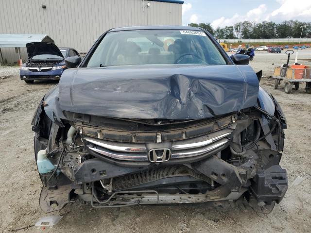 Photo 4 VIN: 1HGCP2F3XBA122501 - HONDA ACCORD 