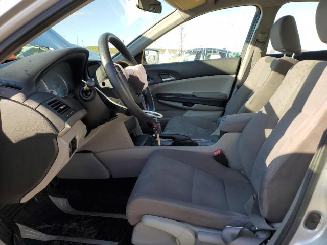 Photo 6 VIN: 1HGCP2F3XBA125866 - HONDA ACCORD LX 