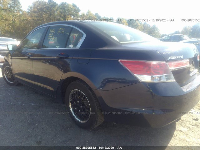 Photo 2 VIN: 1HGCP2F3XBA153831 - HONDA ACCORD SDN 