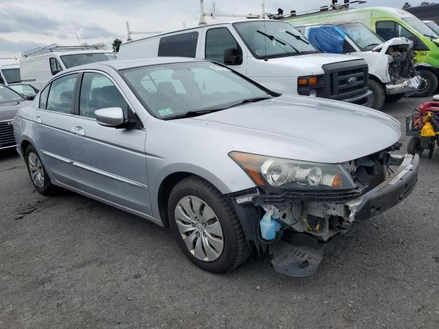 Photo 3 VIN: 1HGCP2F3XBA155482 - HONDA ACCORD LX 