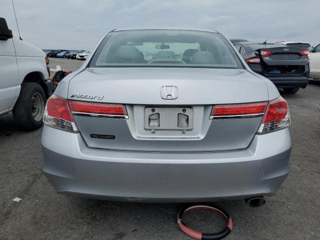 Photo 5 VIN: 1HGCP2F3XBA155482 - HONDA ACCORD LX 