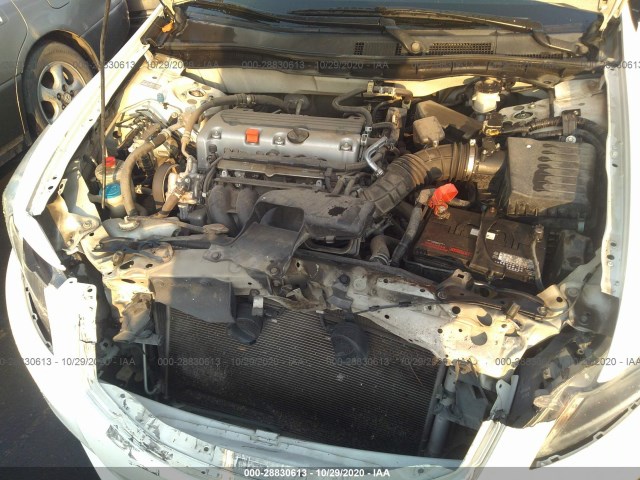 Photo 9 VIN: 1HGCP2F3XCA002344 - HONDA ACCORD SDN 