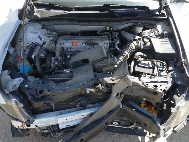 Photo 6 VIN: 1HGCP2F3XCA006555 - HONDA ACCORD LX 