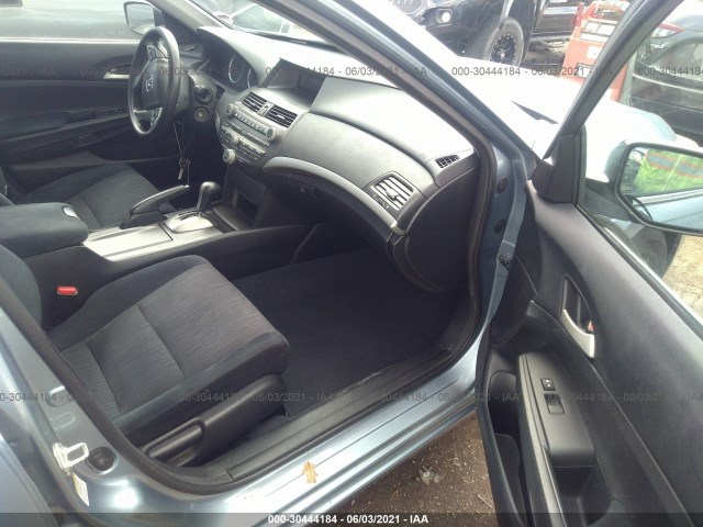 Photo 4 VIN: 1HGCP2F3XCA019872 - HONDA ACCORD SDN 