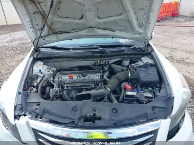 Photo 9 VIN: 1HGCP2F3XCA067548 - HONDA ACCORD 