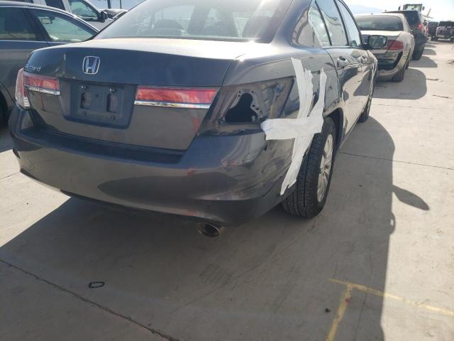 Photo 8 VIN: 1HGCP2F3XCA071602 - HONDA ACCORD LX 