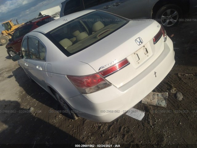 Photo 2 VIN: 1HGCP2F3XCA081725 - HONDA ACCORD SDN 