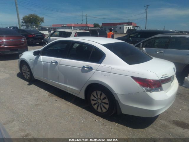 Photo 2 VIN: 1HGCP2F3XCA122998 - HONDA ACCORD SDN 