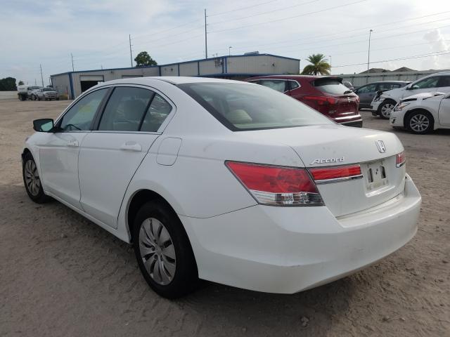 Photo 2 VIN: 1HGCP2F3XCA143933 - HONDA ACCORD LX 