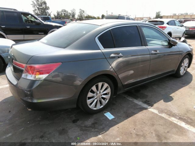 Photo 3 VIN: 1HGCP2F3XCA152891 - HONDA ACCORD SDN 