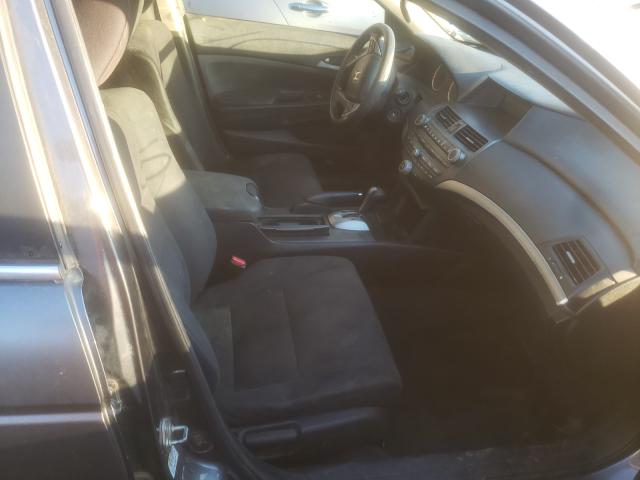 Photo 4 VIN: 1HGCP2F3XCA212667 - HONDA ACCORD LX 