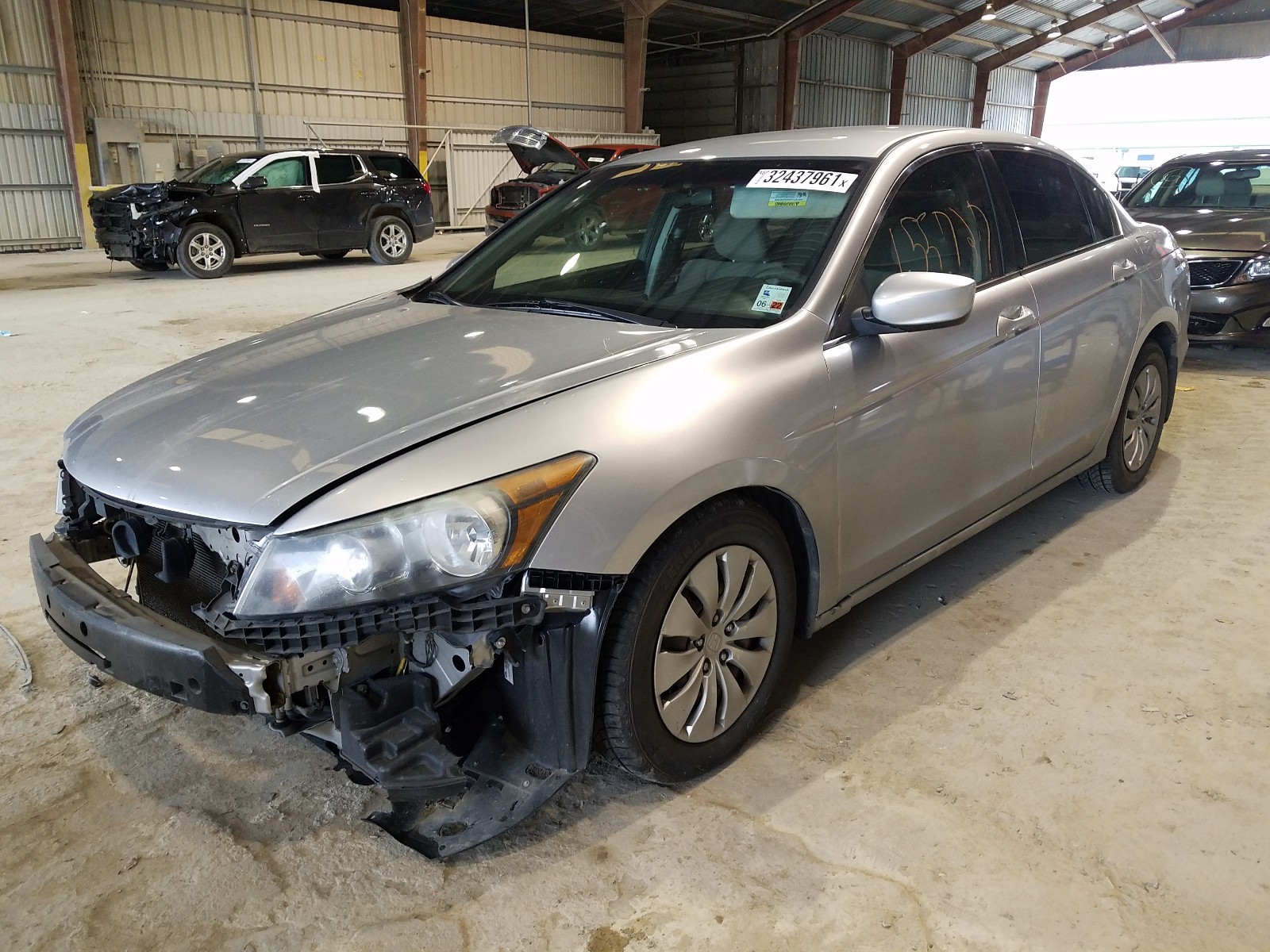 Photo 1 VIN: 1HGCP2F3XCA213673 - HONDA ACCORD LX 