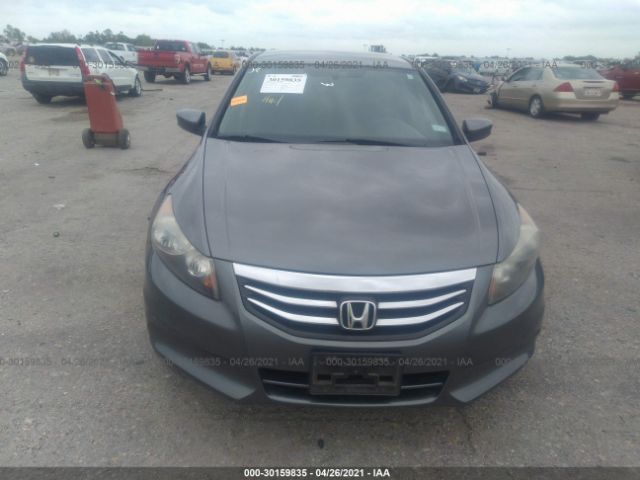 Photo 5 VIN: 1HGCP2F3XCA218100 - HONDA ACCORD SDN 