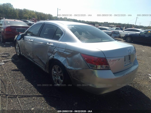 Photo 2 VIN: 1HGCP2F40AA056578 - HONDA ACCORD SDN 