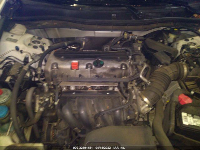 Photo 9 VIN: 1HGCP2F40AA058122 - HONDA ACCORD SDN 