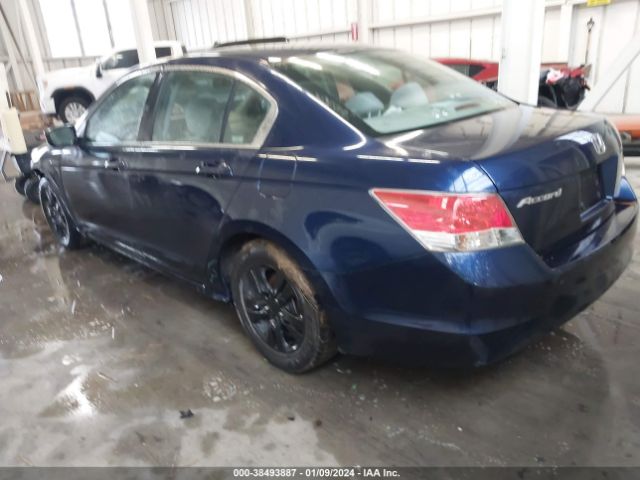 Photo 2 VIN: 1HGCP2F40AA086096 - HONDA ACCORD 