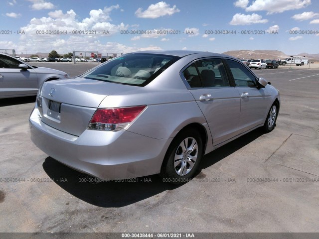 Photo 3 VIN: 1HGCP2F40AA164487 - HONDA ACCORD SDN 