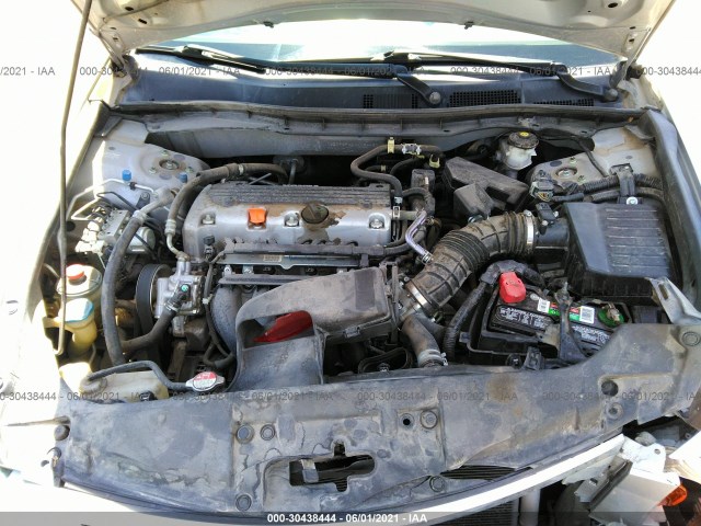 Photo 9 VIN: 1HGCP2F40AA164487 - HONDA ACCORD SDN 