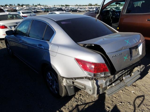 Photo 2 VIN: 1HGCP2F40AA165588 - HONDA ACCORD LXP 