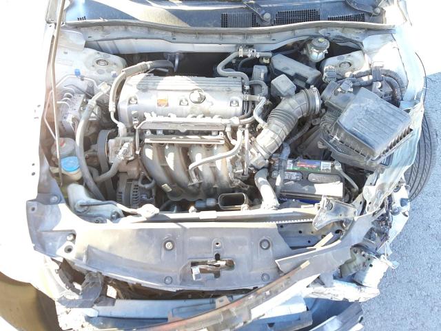 Photo 6 VIN: 1HGCP2F40CA011823 - HONDA ACCORD SDN 