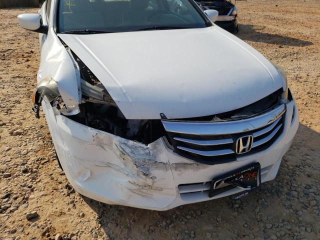 Photo 8 VIN: 1HGCP2F40CA037404 - HONDA ACCORD LXP 