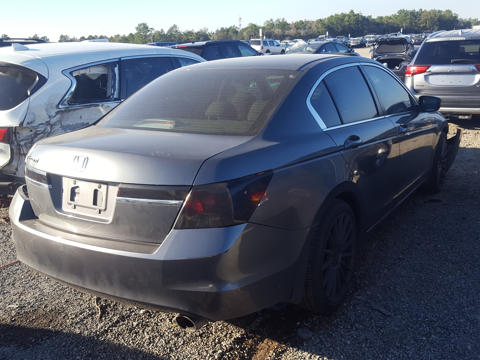 Photo 3 VIN: 1HGCP2F40CA177615 - HONDA ACCORD LXP 