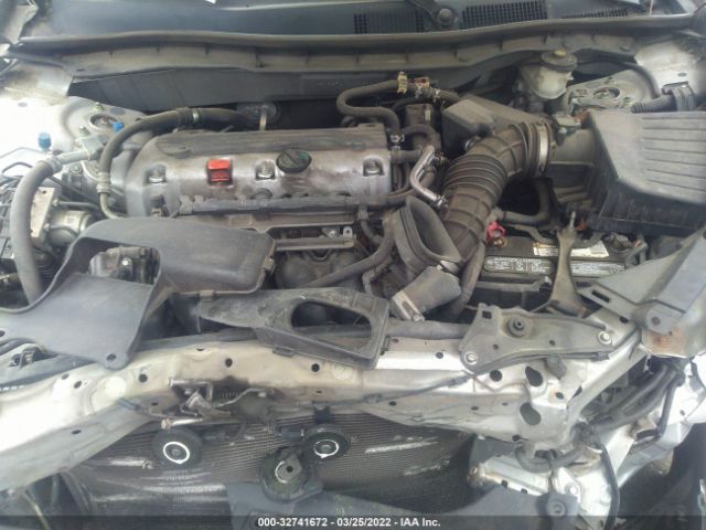 Photo 9 VIN: 1HGCP2F41AA042401 - HONDA ACCORD SDN 