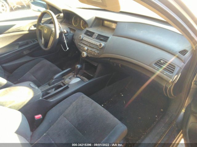 Photo 4 VIN: 1HGCP2F41AA043001 - HONDA ACCORD SDN 