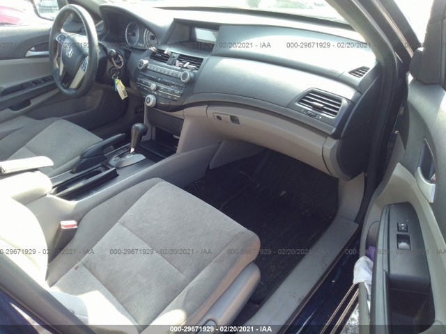 Photo 4 VIN: 1HGCP2F41AA083675 - HONDA ACCORD SDN 