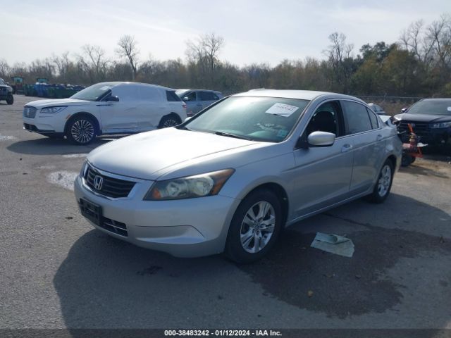 Photo 1 VIN: 1HGCP2F41AA107828 - HONDA ACCORD 