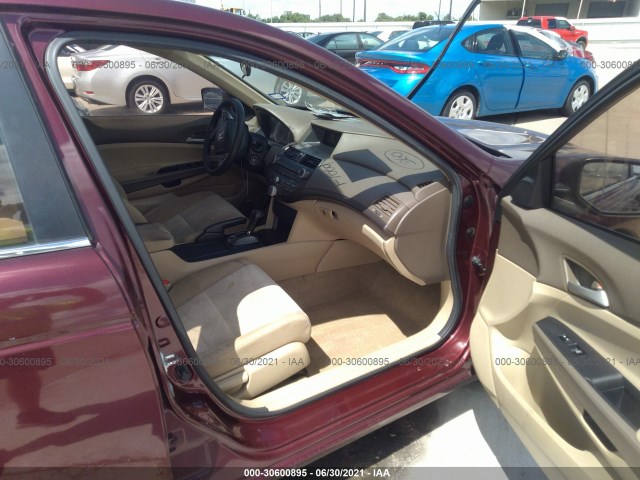 Photo 4 VIN: 1HGCP2F41AA112981 - HONDA ACCORD SDN 