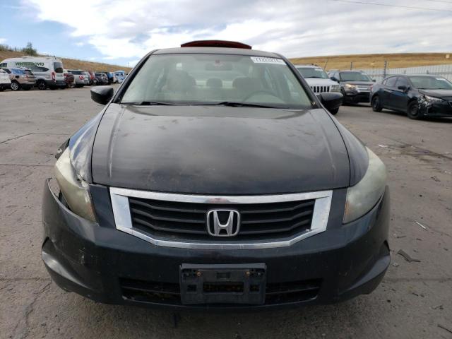 Photo 4 VIN: 1HGCP2F41AA121695 - HONDA ACCORD LXP 