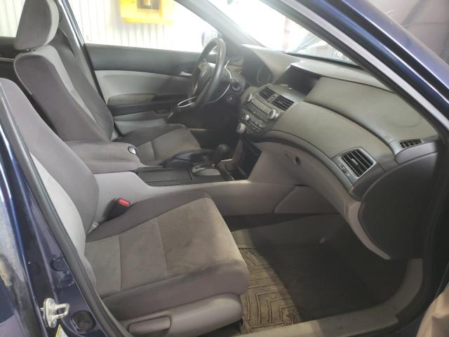 Photo 4 VIN: 1HGCP2F41AA173392 - HONDA ACCORD LXP 