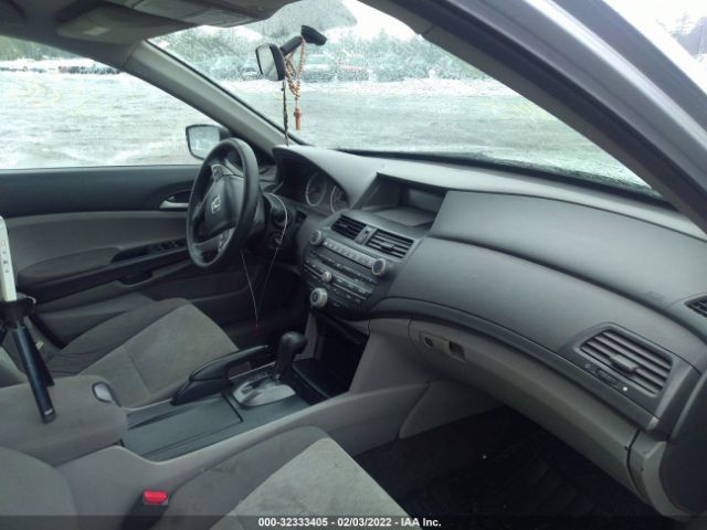 Photo 4 VIN: 1HGCP2F41AA176356 - HONDA ACCORD SDN 