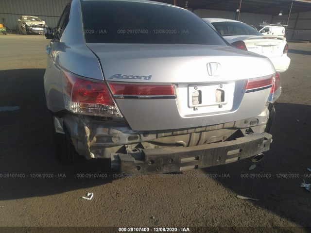 Photo 5 VIN: 1HGCP2F41BA058941 - HONDA ACCORD SDN 